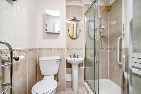 2 bedroom flat for sale, 1 Warwick Avenue, Bedford MK40