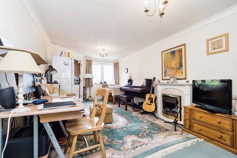 1 bedroom flat for sale, Morland Road, Ilford IG1