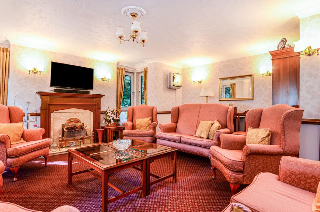 Residents lounge