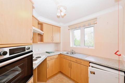 1 bedroom flat for sale, Friends Avenue, Cheshunt EN8