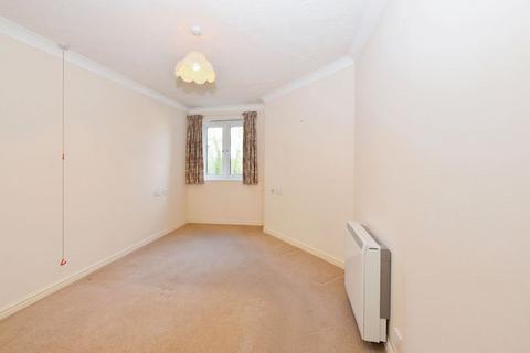 1 bedroom flat for sale, Friends Avenue, Cheshunt EN8