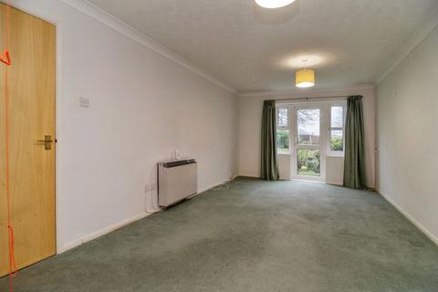 1 bedroom flat for sale, Southchurch Rectory Chase, Southend-on-Sea SS2