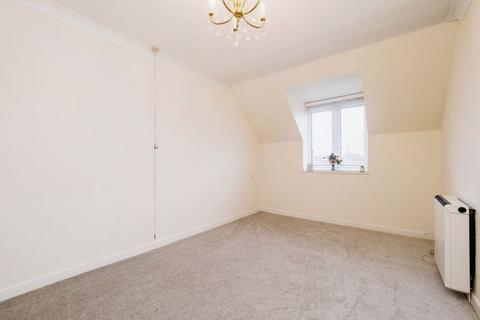 1 bedroom flat for sale, Junction Road, Romford RM1