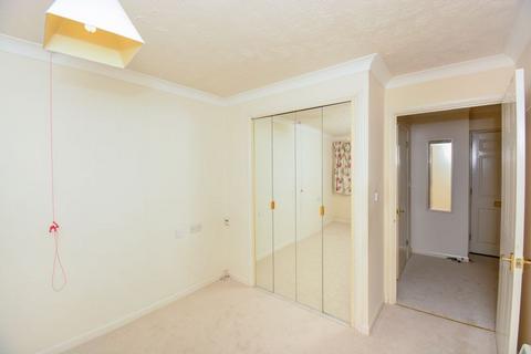 1 bedroom flat for sale, Darkes Lane, Potters Bar EN6