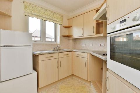 2 bedroom flat for sale - Clifford Avenue, Milton Keynes MK2