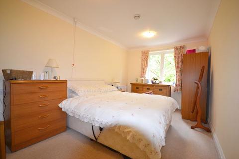 2 bedroom flat for sale, Hoppers Hill, Olney MK46