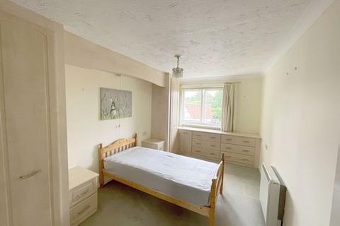 1 bedroom flat for sale, Darkes Lane, Potters Bar EN6