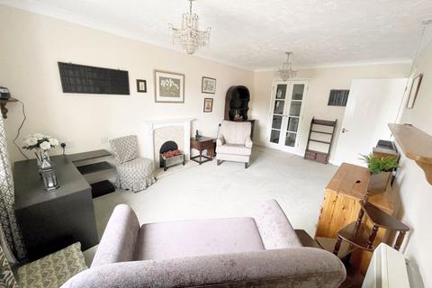 1 bedroom flat for sale, Darkes Lane, Potters Bar EN6