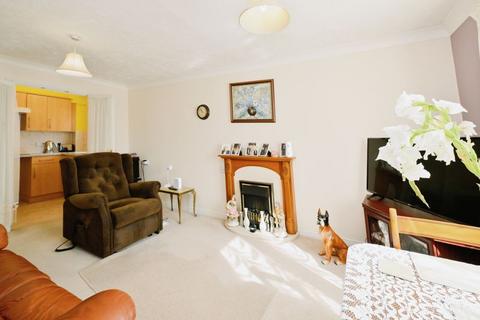 1 bedroom flat for sale, High Street, Cheshunt EN8