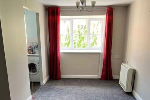 1 bedroom flat for sale, Regarth Avenue, Romford RM1