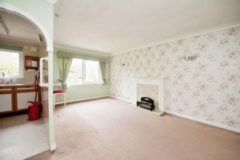 2 bedroom flat for sale, Fentiman Way, Hornchurch RM11