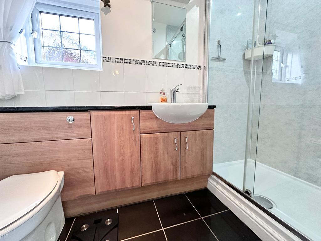 Ensuite