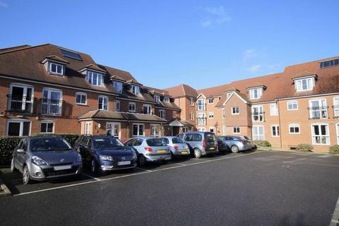 1 bedroom flat for sale, Oyster Lane, Byfleet KT14