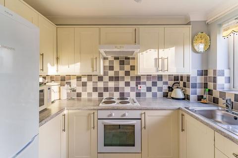 1 bedroom flat for sale, 22 Massetts Road, Horley RH6