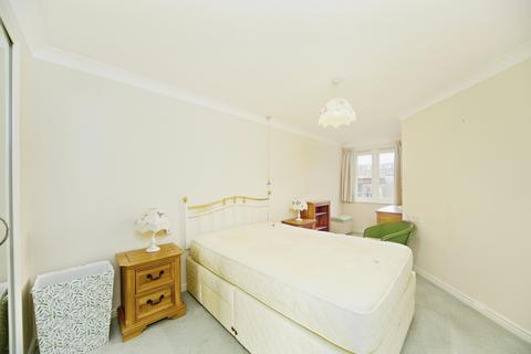 1 bedroom apartment for sale, Bradbury Court, Raynes Park SW20