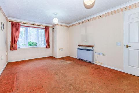 2 bedroom flat for sale, Albany Place, Egham TW20