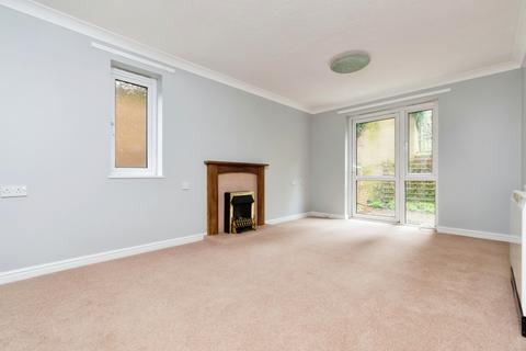 2 bedroom apartment for sale, Reynard Court, Purley CR8