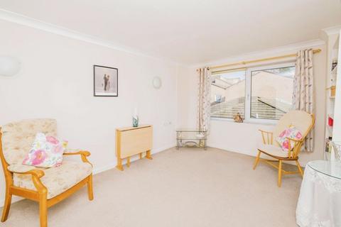 1 bedroom flat for sale, Mount Hermon Road, Woking GU22