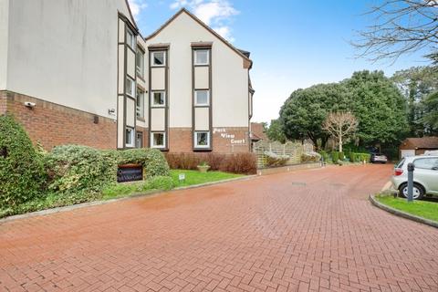 1 bedroom flat for sale, 18 Queens Park West Drive, Bournemouth BH8