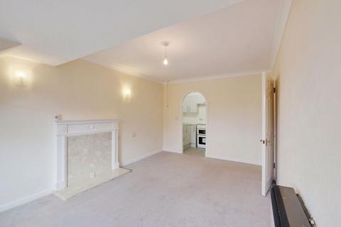 1 bedroom flat for sale, 18 Queens Park West Drive, Bournemouth BH8