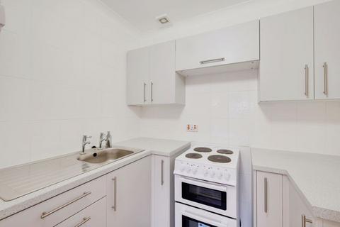 1 bedroom flat for sale, 18 Queens Park West Drive, Bournemouth BH8