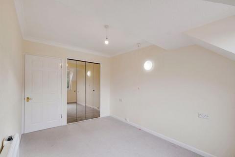 1 bedroom flat for sale, 18 Queens Park West Drive, Bournemouth BH8