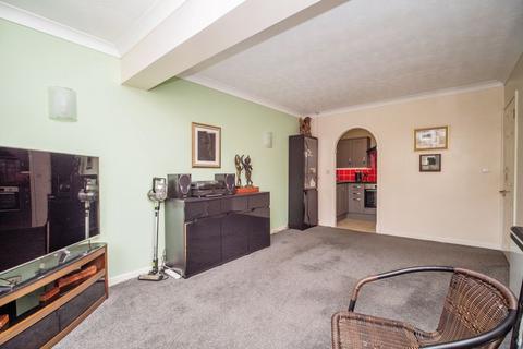 1 bedroom flat for sale, London Road, Dorchester DT1