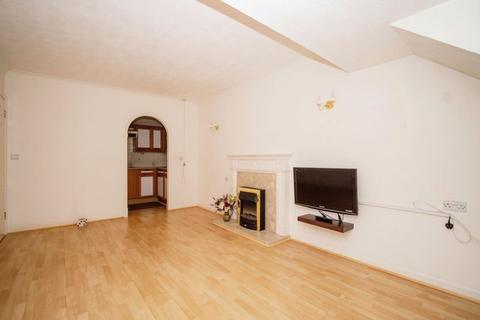 1 bedroom flat for sale, London Road, Dorchester DT1