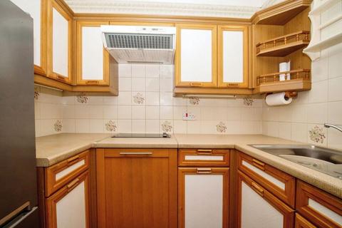 1 bedroom flat for sale, London Road, Dorchester DT1