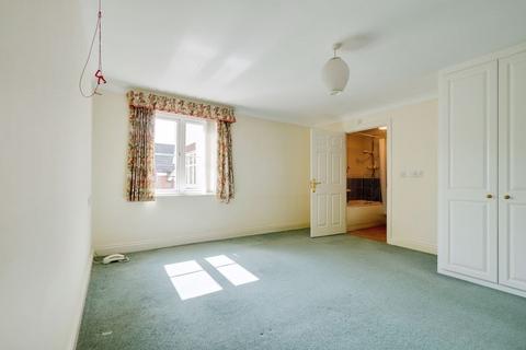 2 bedroom flat for sale - New Road, Ferndown BH22