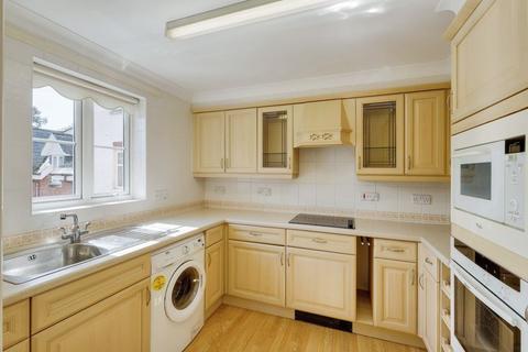 2 bedroom flat for sale, New Road, Ferndown BH22