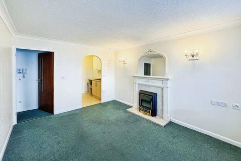 2 bedroom flat for sale, 70 East Street, Bridport DT6