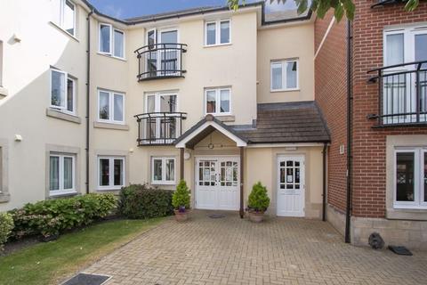 1 bedroom flat for sale, 380-396 Lymington Road, Highcliffe BH23