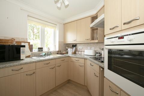 1 bedroom apartment for sale, Seward Court, Highcliffe BH23