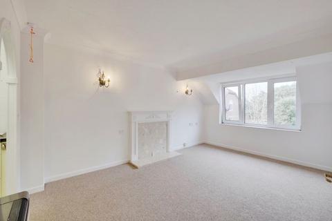 1 bedroom flat for sale, 18 Queens Park West Drive, Bournemouth BH8