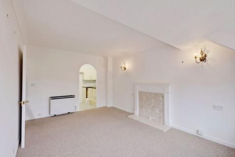 1 bedroom flat for sale, 18 Queens Park West Drive, Bournemouth BH8