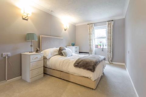1 bedroom flat for sale, Roebuck Close, Reigate RH2