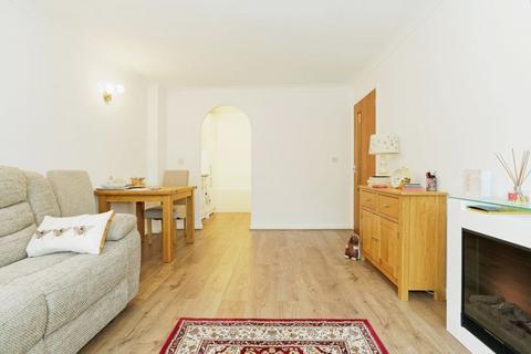 1 bedroom flat for sale, Knotts Lane, Canterbury CT1