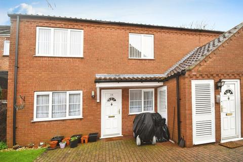 2 bedroom flat for sale, Dorothy Crescent, Skegness PE25