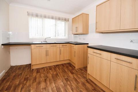 2 bedroom flat for sale, Dorothy Crescent, Skegness PE25