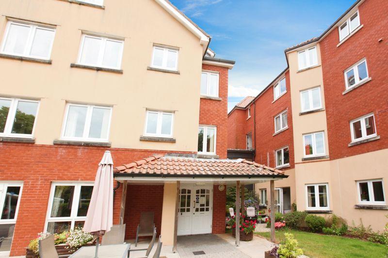 24 Polsham Park, Paignton TQ3 1 bed flat for sale £110,000