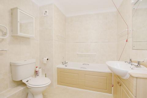 2 bedroom flat for sale, Alcester Road, Stratford-upon-Avon CV37