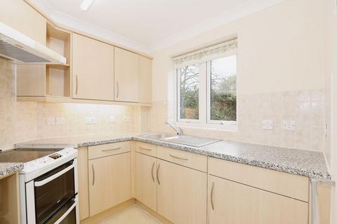 2 bedroom flat for sale, Alcester Road, Stratford-upon-Avon CV37