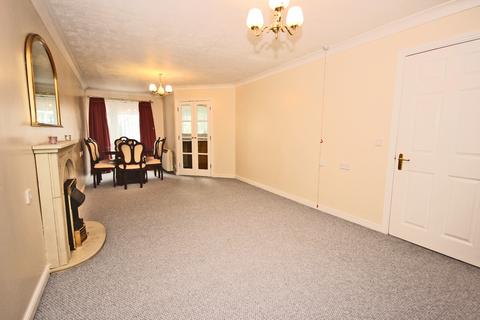 2 bedroom apartment for sale, Bentley Court (Lewisham), Lewisham SE13