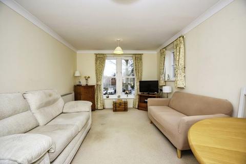 1 bedroom flat for sale, Glen View, Gravesend DA12