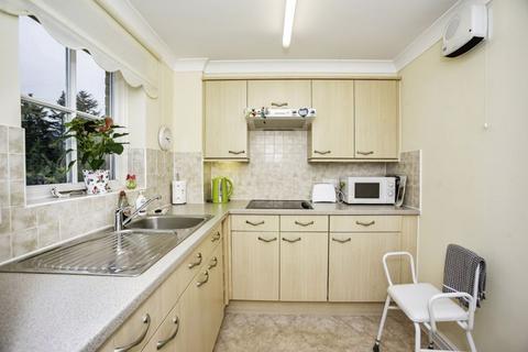 1 bedroom flat for sale, Glen View, Gravesend DA12