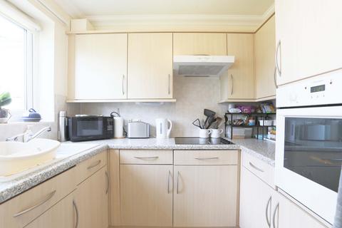 1 bedroom apartment for sale, Lefroy Court, Cheltenham GL51