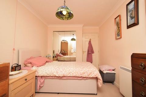 1 bedroom flat for sale, 7-9 The Parade, Epsom KT18