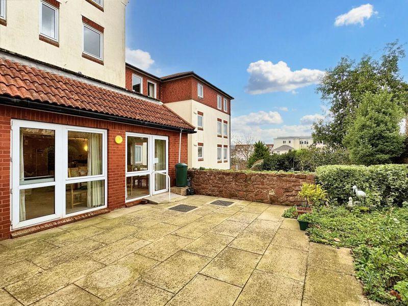 Belle Vue Road, Paignton TQ4 1 bed flat for sale £75,000