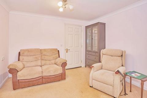 1 bedroom flat for sale, 9 Harefield Road, Uxbridge UB8